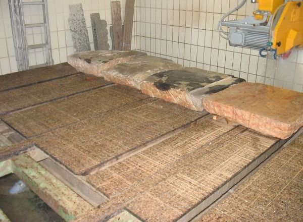 Festigung verwitterter Steinsubstanz